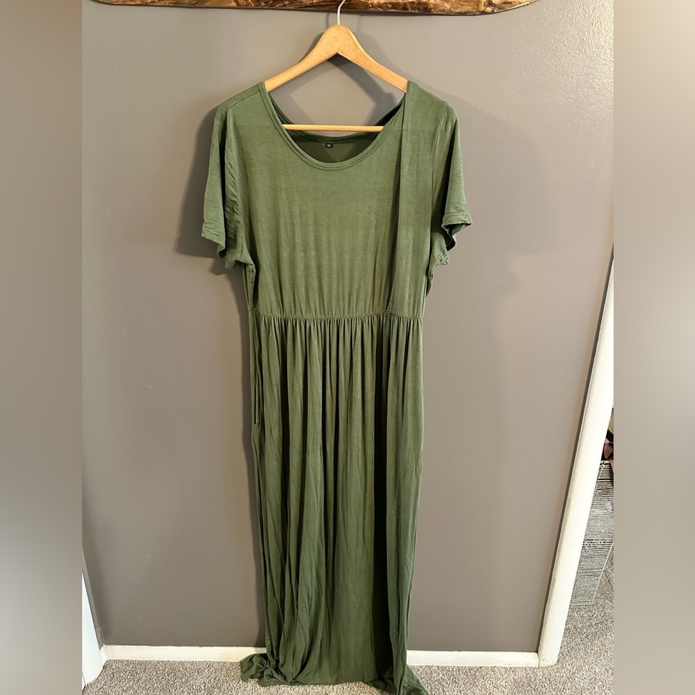 Long Sage Green Jersey Maxi Dress - XXL, but fits a tall medium